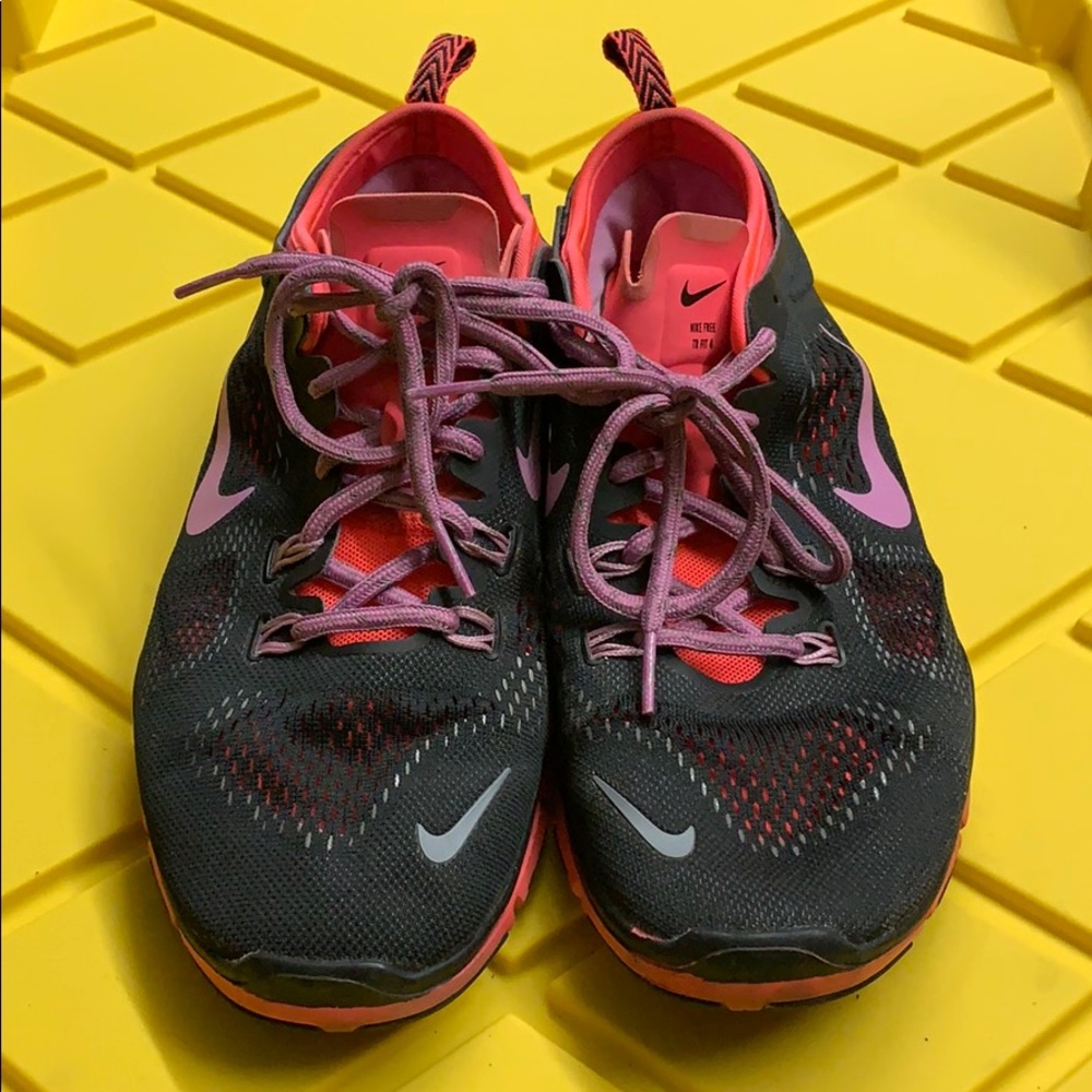 Black Pink Women Nike Free TR Fit 4 Sneakers